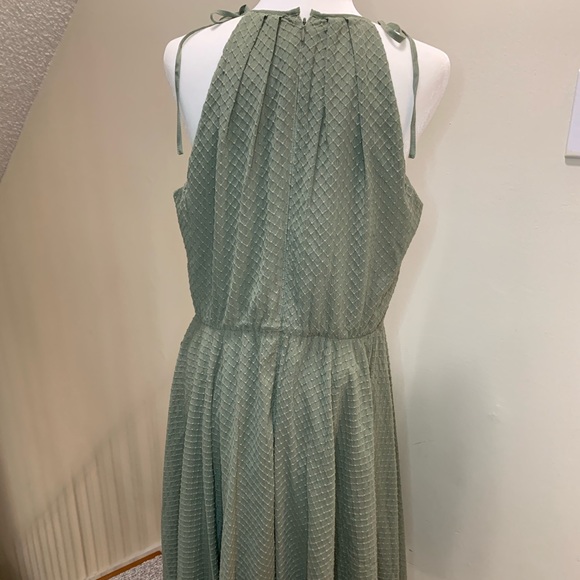 GAL MEETS GLAM Lenore Embroidered Chiffon Dress 12 - Picture 7 of 11